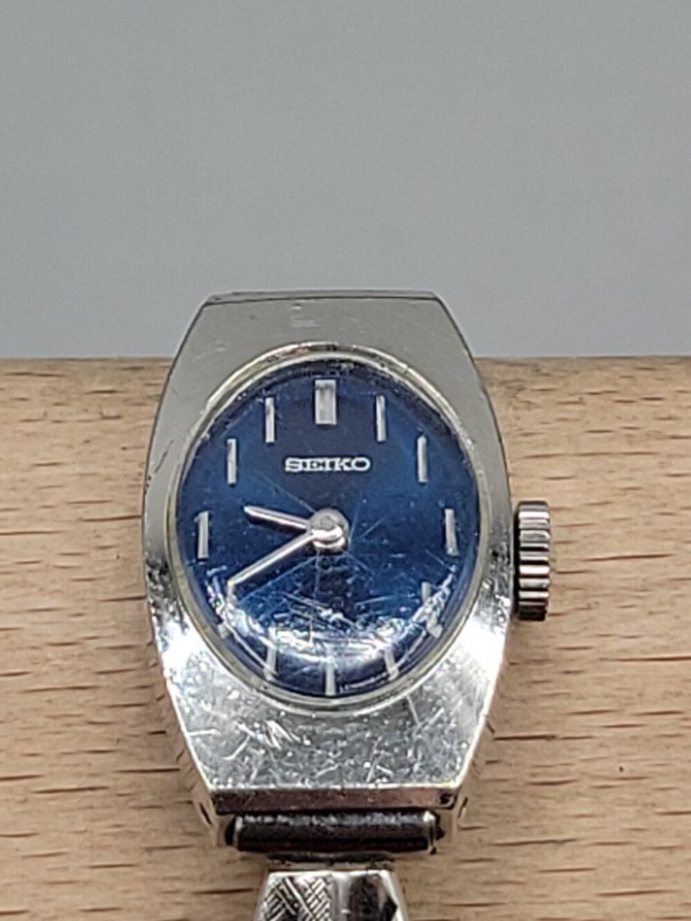 VTG 1971 Seiko 11-7039 Ladies Mechanical Watch Blue Dial 17mm 6" Textured Band - Picture 2 of 16